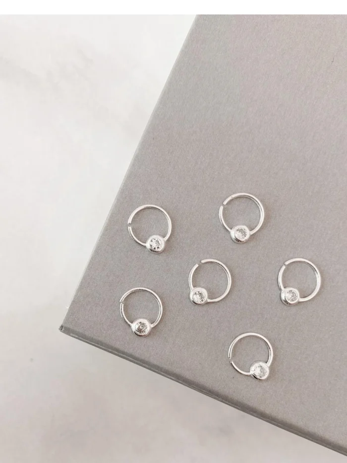Piercing argola 10mm detalhe zircônias