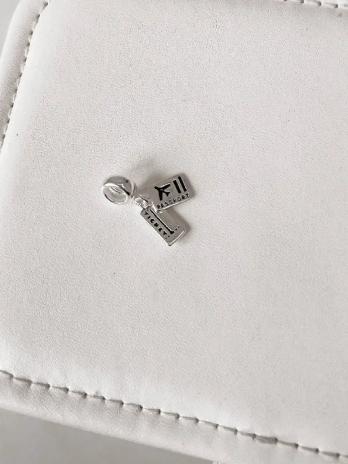Berloque de passaporte resina